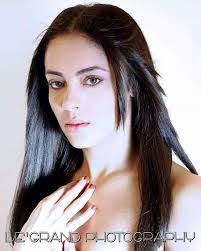 Shakira Warren's Instagram, Twitter & Facebook