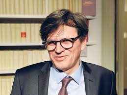 Rumänischer Roman „Oxenberg & Bernstein“: Wie ein Pogrom entsteht