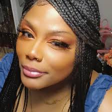 TI and his family show up for the BET Awards iced out. 🥶