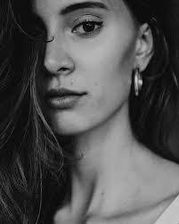 Erin Labrecque's Instagram, Twitter & Facebook