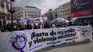 La historia del día internacional de la mujer remonta desde del año 1908 en los estados unidos donde se organizó un acto denominado día de la la fecha del actual día internacional de la mujer se propuso por primera vez en 1910 en copenhague (dinamarca) en la ii conferencia internacional. 1v 2xly22phelm