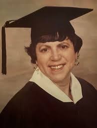 Helen Forte's Instagram, Twitter & Facebook