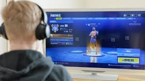 While it's a bummer that ps4 is not able to support crossplay, switch owners should still have a good time playing against others, especially with the added benefit of being. Crossplay In Fortnite Plattformubergreifend Mit Freunden Spielen