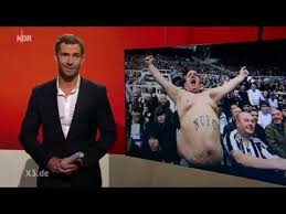 Mein freund oli haas hat mich gefragt, ob ich nicht sein flügelmann in australien sein will. Wumms Sportnews Mit Micky Beisenherz Extra 3 Ndr Youtube