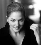 The Complete Recitalist Singing On Stage