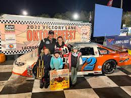 BIG MONEY AND BIGGER CHAMPIONSHIPS HEADLINE SATURDAY AT OKTOBERFEST