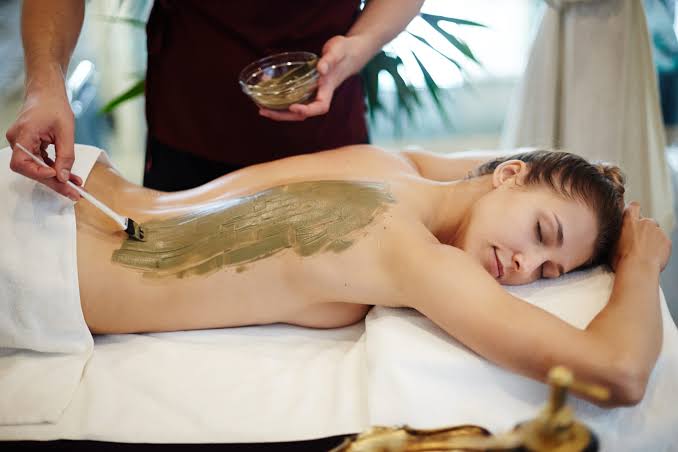 Back Wax + Back Facial