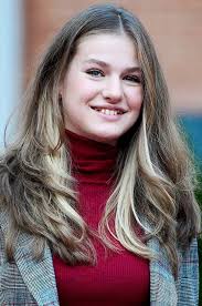 Taxt vorislari: butun dunyodagi qirollik oilalarining merosxo'rlari qanday  ko'rinishga ega?