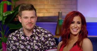 Houska and husband cole deboer welcomed daughter layne, who was born today—houska's 27th birthday. Is Chelsea Houska Having A Boy Or Girl Baby 4 S Sex Reveal Was So Sweet