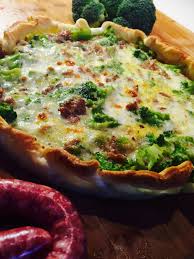 Preferisco preparare le torte salate con la pasta matta (o pasta strudel), vi inserisco quindi la ricetta della pasta strudel così, nel caso in cui non la conosciate già, saprete. Torta Salata Con Broccoli Salsiccia E Stracchino Ricette Veloci Dopo Lavoro After Work Quick Recipes
