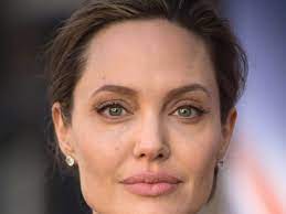According to many of her fans, the answer many females wanted to know about angelina's beauty secrets. How To Get The Angelina Eye 9style
