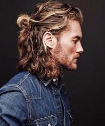 Scroll on down to see the seven trendiest guys to pull of a man bun at their wedding. 50 Man Bun Hairstyle Choices That Really Do Look Good Menhairstylist Com