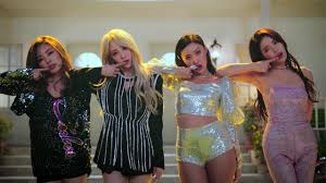 What can i watch on netflix? Shorts High Waist Silver Hwasa In The Clip Gogobebe Of Mamamoo Spotern