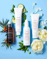 Los angeles product photographer, cosmetics photographer, flat lay stylist, still life photography, kkw photographer courtney dailey is a globally published product, still life, and beauty photographer based in la and nyc. 64 Skincare Product Photography Ideas Cosmetics Photography Beauty Products Photography Photography