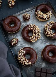 Donuts Au Four Chocolat Noisette Les Gourmandises De Lou Recette Donuts Au Four Chocolat Noisette Gourmandise