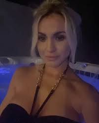 Me when they say it's callin for snow🏂😎❄️🍧🤷🏼‍♀️❤️