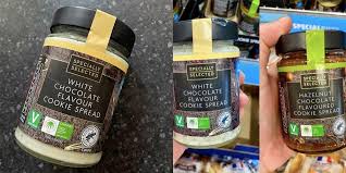 Add oats, chips, coconut, raisins, and walnuts, and stir until well blended. Woah Aldi S New Chocolate Spread Is Like A White Chocolate Nutella Biscoff Hybrid
