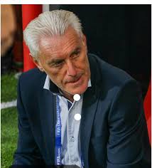 Whether we draw or win or loose, Hugo Broos deserves his flower👏🏿👏🏿