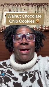 These are my favorite cookies bc of the walnuts❣️ #tiktokcookies #xyzbca  #foryoupage #naturalbeauty54 @HELICOPTER MAN🚁 @Elzie Collins 🍪💜