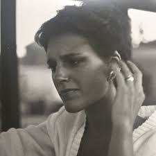 Cindy Veach's Instagram, Twitter & Facebook