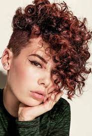 30 Beautiful Easy Summer Hairstyles For Curly Hair Haircuts For Curly Hair Curly Pixie Hairstyles Curly Hair Styles