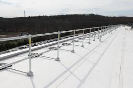 If the deck surface is over 180 cm (6 ft.) from the finished floor, the guardrail must be at least 107 cm (42 in.) high. Osha Railing Requirements Everything You Need To Know