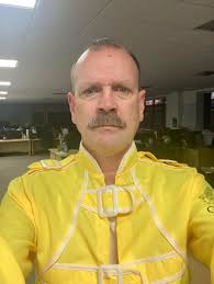 Andy Hobson is fundraising for Macmillan Cancer Support