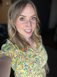 ☀️MORNING SUNSHINE!☀️ Happy FriYAY EVE!!! This weather is getting me  excited for the weekend!! Any fun plans??