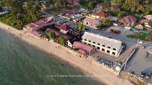 Along the way pengkalan balak, there are few stalls so the tourist can get food and beverages. D Nelayan Beach Resort Pengkalan Balak Melaka Aerial View Youtube