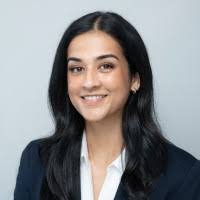 2100+ "Görür" profiles