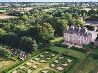 La nouvelle vie du château de Ferney-Voltaire, inauguré par Macron ...