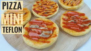 Lamanya tak makan pizza homemade. Cara Membuat Pizza Mini Teflon Vs Oven Dan Simpan Stok Pizza Di Freezer Youtube
