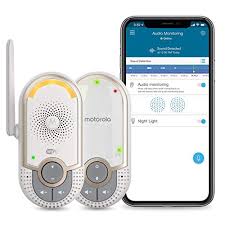 At any times parents can monitor their baby through this app with live video stream. 5 Best Of Motorola Iphone Baby Monitors Jan 2021 There S One Clear Winner