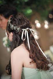 ハーフアップ 結婚式の花嫁髪型 2019年最新版 ヘアスタイル別アレンジ画像まとめ ウェディング ヘアスタイル 結婚式 髪型 ミディアム 花嫁 髪型