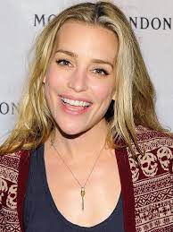 She is an american stage, film and television actress who grew up in toms river, new jersey. Piper Perabo Tv Guide