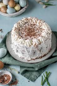 Stracciatella Torte Mit Mandelboden Ostern Ahoi Rezept Ostern Backen Kuchen Und Torten Dessert Rezepte Schnell