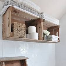 Etagere En Palette De Bois Une Bouffee D Inspiration Rustique Deco Salle De Bain Decoration Salle De Bain Fabrication Meuble