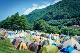 ２万人が利用！ フジロックの巨大テントビレッジ滞在ハウツー キャンプ編（前編） | Akimama - アウトドアカルチャーのニュースサイト