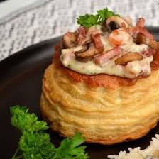 Vol Au Vent Aux Champignons Carottes Et Lardons Bechamel Persillee A La Moutarde A L Ancienne Vol Au Vent Recettes De Cuisine Gratin Patate Douce