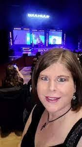 Manuela Caron's Instagram, Twitter & Facebook