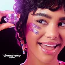 Celebrate the holiday season with our Holiday Beauty Treats collection!🎄⁠  ⁠ 🎁 Eye & Face Palette & Mini Eyeliner Set⁠ 🎁 5 Piece Brush & Sponge Set  ⁠ 🎁 Lip Liner &