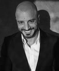 Actor nicolas vaporidis interviewed by alessio d'andrea during the filming of #forsaleshort. Nicolas Vaporidis Biografia Chi E Eta Altezza Peso Figli Moglie Instagram E Vita Privata Spettegolando