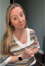 shortsleeves #shortsleevesweater #springfashion #womansfashion