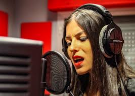 Una domanda che fanno in tanti, dopo aver letto gli articoli sui carboidrati è: Sara Tommasi Canta Impara Ad Amarti Per Le Donne Vittime Di Violenza E Annuncia Il Suo Primo Album