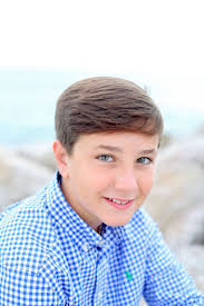 Mandi Beach by Alabella Studios