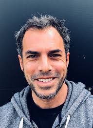 Jay Shore's Instagram, Twitter & Facebook