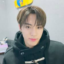 just wanna say thanks for the bday wishes, and heres eric doing his  everyday's catchphrase 🏃🏻