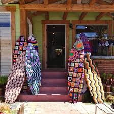 Pin By Ramses Serrato On Yarn Bomb Yarn Bombing Knit And Crochet Now Crochet