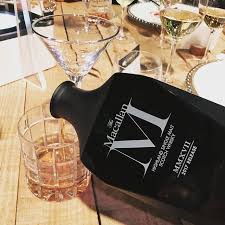 Macallan M I 2016 Da Tatmis Ve 94 Puanla 2016 Nin En Iyi 2 Viskisi Secmistim Gecen Ay Macallan In Yeni Damitimevinin Acilisi Icin Is Single Malt Malt Scottish
