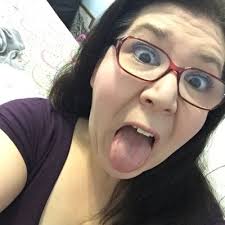 Melissa Huckeba (@auntiemel77)